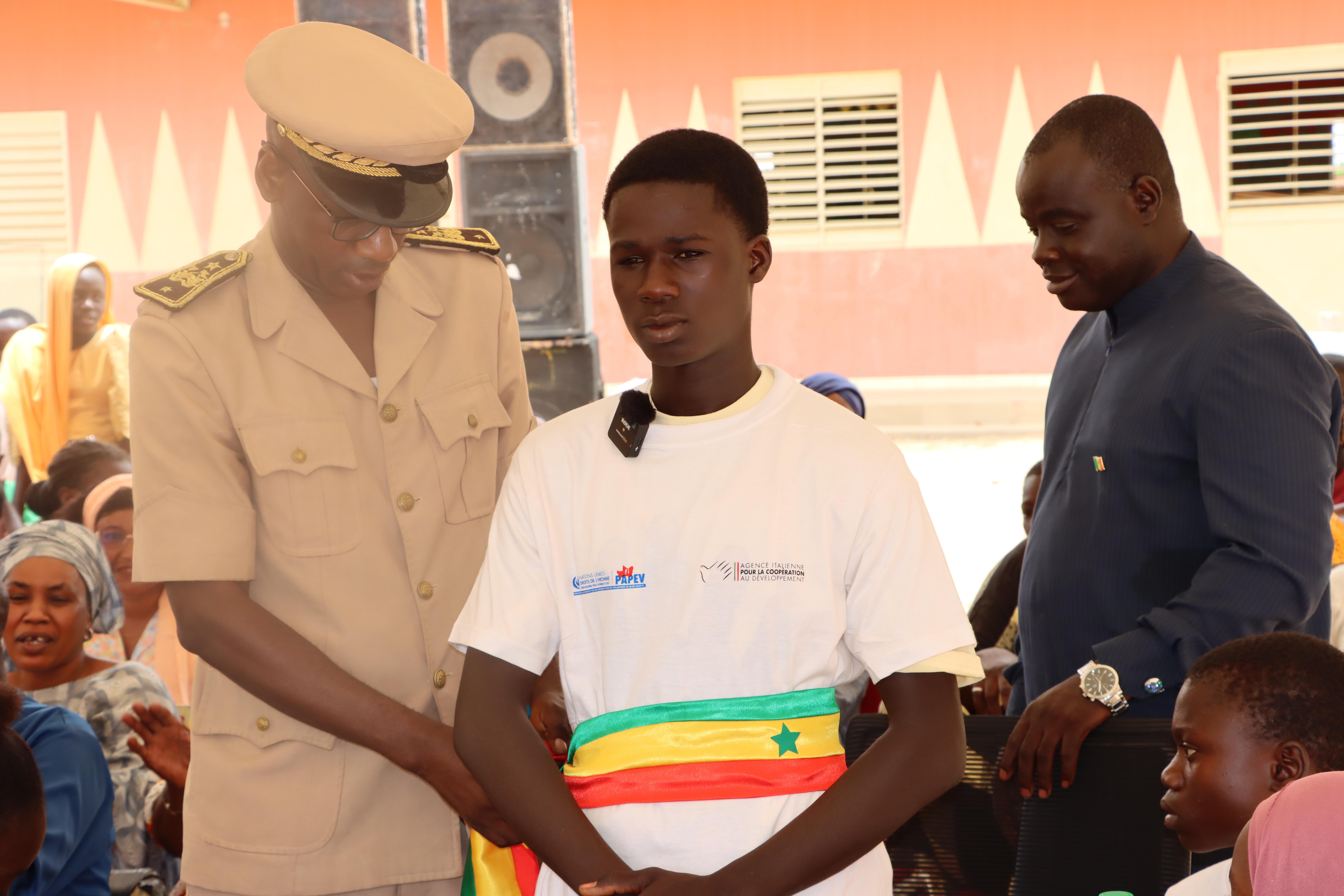 Ndiaga Ndiaye, le président du CME avec le Sous-préfet et le Maire de Mbadakhoune.